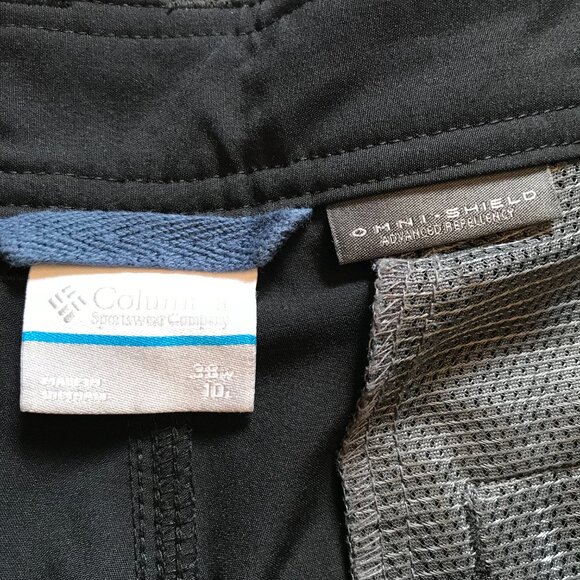 Columbia Regular Fit Flat Front Hybrid Shorts Mens 38 Black 10" Inseam Polyester - Picture 5 of 9